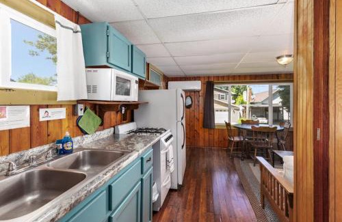 Chippewa Lake Haus | 7 Cabins on Chippewa Lake