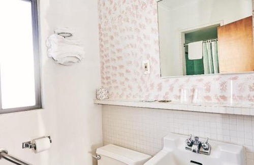 Corning Hotel | 7 Inn