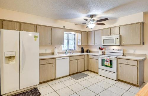 Hawks Ridge Estates Haus | 7 Mi to Beach! Poolside Oasis in Port Orange