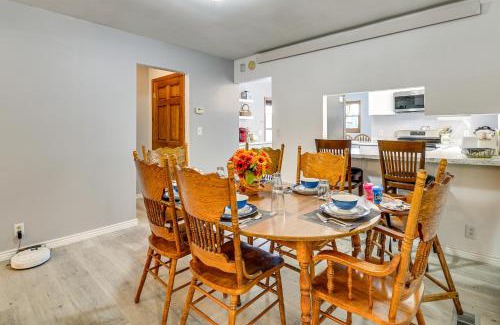 Dayton Haus | 7 Mi to Bighorn Natl Forest Dog-Friendly Home