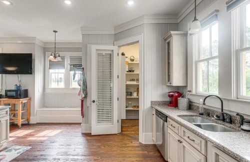 Irwinville Haus | 7 Mi to Downtown Fitzgerald Spacious Home with Deck