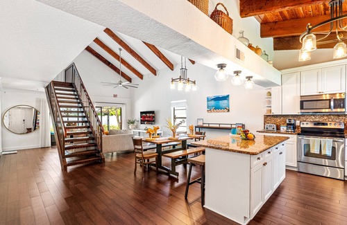 Delray Beach Haus | Delray Beach Family Oasis 3BR Pool Home Sleeps 8, 7 Min to Beach