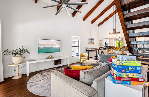 Delray Beach Haus | Delray Beach Family Oasis 3BR Pool Home Sleeps 8, 7 Min to Beach