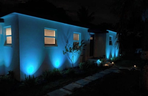 Delray Beach Haus | 7 people, 3-bedroom, 5 min from Famous Delray Beaches. Each room separate Diakin