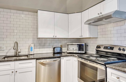 Soulard Haus | 715a - Settle into Soulard! 4 beds 2 full baths