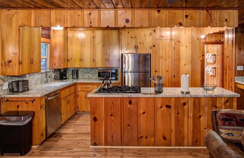 North Wawona Kabine | Unser Yosemite Getaway - Bringen Sie Ihre Natur zum Laufen!