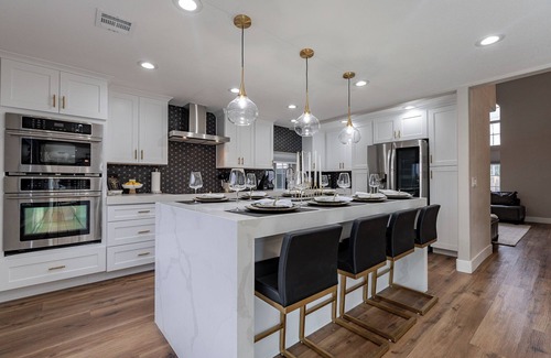 Scottsdale Ranch Haus | 7BR/4BATH Getaway SC w/Arcade Room, HEATED Pool, Billiards, Hot Tub & Mini Golf