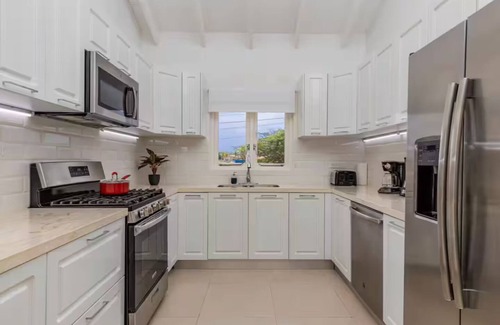 Palm Beach Haus | 7BR Oasis in Paradise on One Happy Island