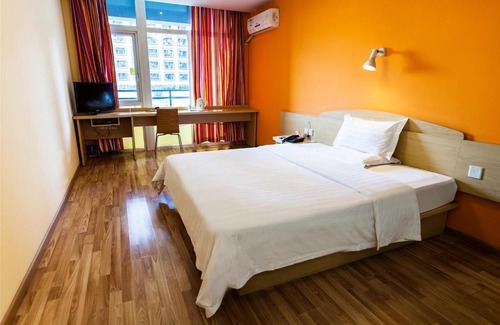 Daiyue Hotel | 7Days Inn Shizheng Square