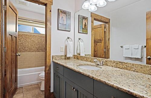 Fish Haven Haus | 8 Bed 5 Bath Vacation home in Fish Haven