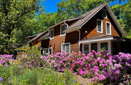 Union Pier Haus | Atemberaubende Inn auf 30 Hektar mit Pool, Wald, Fluss, Wanderwege, Farm, in der Nähe von Strand!