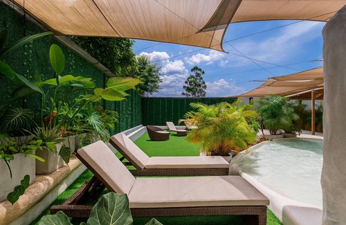 Buenos Aires Haus | 8-bedroom Poblado house with Pool