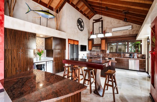 Tamarindo Haus | 8 Schlafzimmer Privat Luxury Estate mit Blick auf die Bucht von Tamarindo