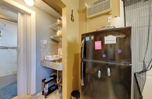 North Lauderdale Wohnung | 8 Mi to Beach: Pet-Friendly Fort Lauderdale Studio