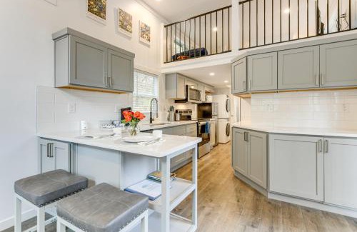 Franklin Haus | 8 Mi to Dtwn Franklin Mtn-View Cabin with Fire Pit