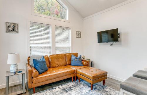 Franklin Haus | 8 Mi to Dtwn Franklin Mtn-View Cabin with Fire Pit