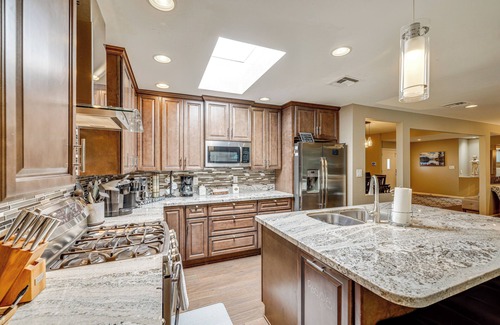 Raskin Estates Haus | 8 Mi to Old Town Scottsdale: Family Home!