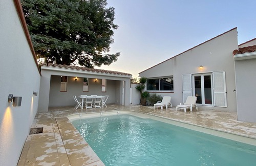 Canohes Haus | 8-person villa with pool and air conditioning, children's playroom