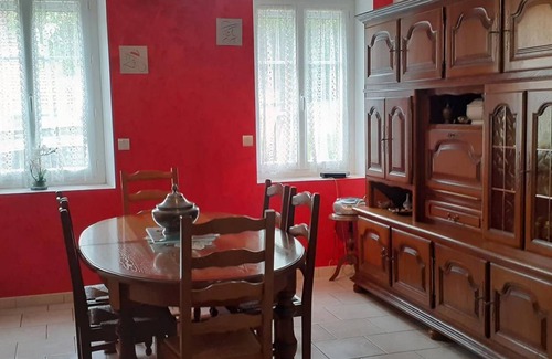 Sougeres-en-Puisaye Hütte | 80 m² Landhaus ∙ 2 Schlafzimmer ∙ 6 Gäste