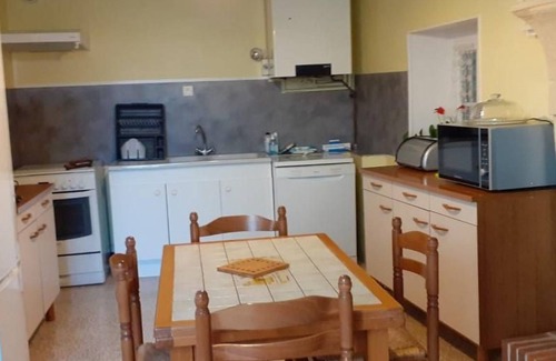 Sougeres-en-Puisaye Hütte | 80 m² Landhaus ∙ 2 Schlafzimmer ∙ 6 Gäste