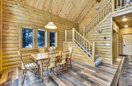 Boyne City Haus | 801 Mountain Cabin