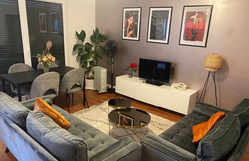 Petit-Ivry Wohnung | 80m² Family Apartment With Underground Guarded Parking, 8min Walk From Metro