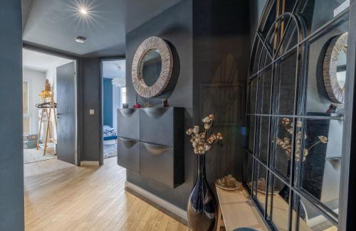 Bagnolet Wohnung | 80sqm flat, terrasse and parking near Metro