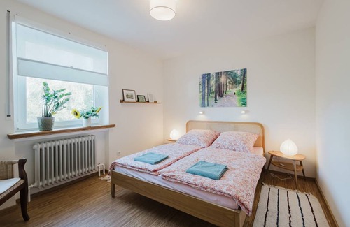 Weiden in der Oberpfalz Wohnung | 81 m² Ferienwohnung ∙ 2 Schlafzimmer ∙ 4 Gäste
