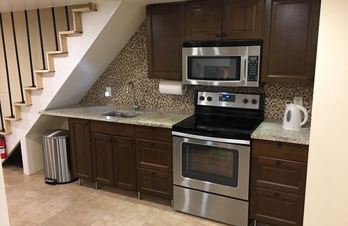 Mount Pleasant Wohnung | 850sq. ft basement apartment in quiet area of Rock Creek Park