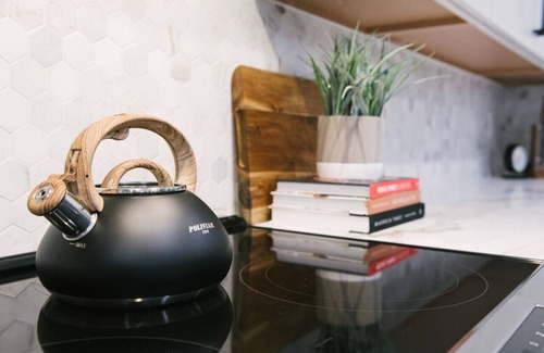 Park Scottsdale One Haus | Spacious Elegant Rental in Old Town - Hot Tub+Pool