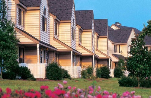 Berkeley Haus | 8BDR/8BA value package near attractions. Sleeps 24. Best value in Williamsburg!