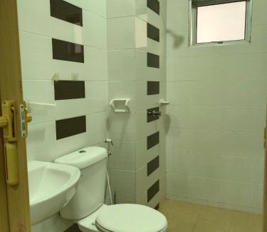 Taman Teratai Haus | 8Pax comfortable setia residen