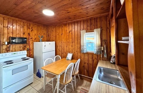 Oscoda Kabine | 9 cottages on the beach of Lake Huron!