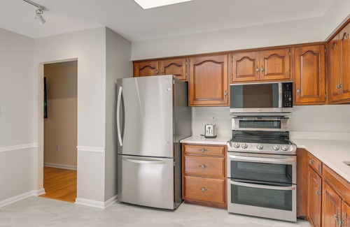 Dayton Haus | 9 Mi to Historic District: Ellicott City Home!