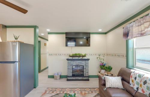 Carlsbad Wohnung | 9 Mi to Lake Carlsbad Pet-Friendly Apt