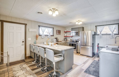 Howards Grove Haus | 9 Mi to Shore: Home w/ Hot Tub in Howards Grove!