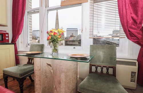 Bristol Old City Hütte | 9 Old City Chambers