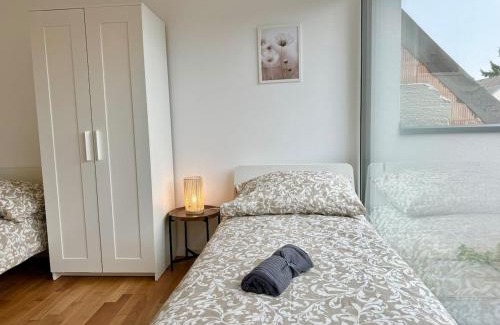 Grinzing Wohnung | 90 m2 Apartment with 2 Balconies & Free Parking