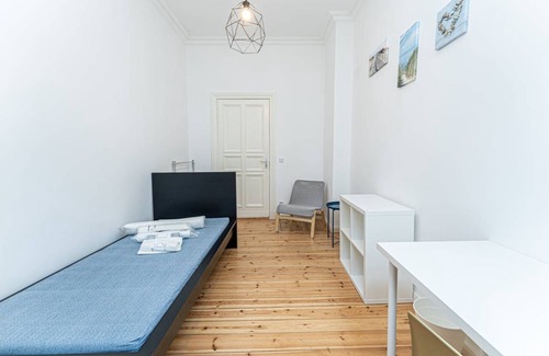 Friedrichshain Resort | 91 m² Privatzimmer ∙ 1 Schlafzimmer ∙ 1 Gast