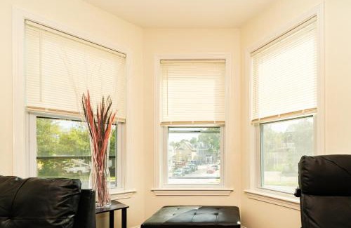 Neponset - Port Norfolk Wohnung | 988 - 2 4BR Boston Cozy Getaway near Geneva Cliffs