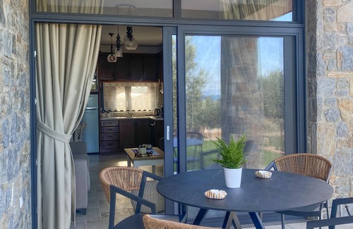 Pella Region Villa | Aélia Stone House Erató