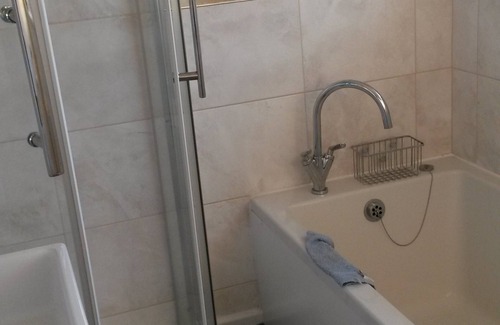 Glastonbury Bed & Breakfast | A. B&B - Glastonbury