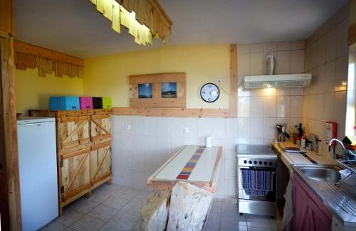 Lajes das Flores Haus | A Barraka: rent your room in Flores!