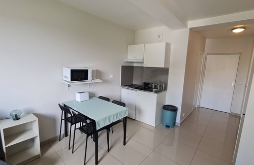 Montfermeil Wohnung | "eine Pause ... irgendwo" Studio für 2 bis 3 Personen in Montfermeil