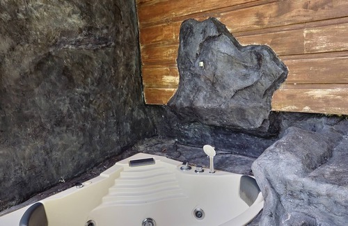 Paramo Kabine | A cabin by the river, perfect for disconnecting from reality and resting.