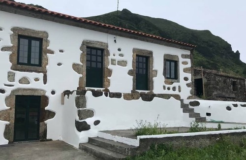 Lajes das Flores Haus | A Casa do Tí Mendonça