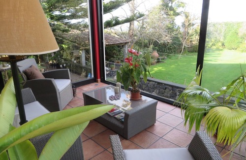 Capelas Haus | A comfortable, self-contained suite in a restored 19th-century vila (RRAL 980)