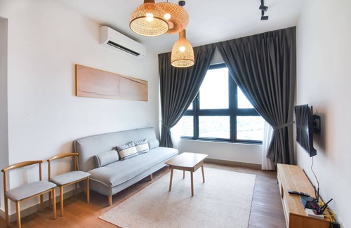 Taman Pertama Wohnung | A Comfy 3BR Apt Near Sunway Velocity, FREE Parking