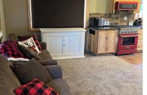 Chester Haus | A Cozy Little House with a lot to offer!