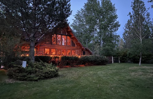 Florence Haus | Gemütliches Blockhaus im Bitteroot Valley